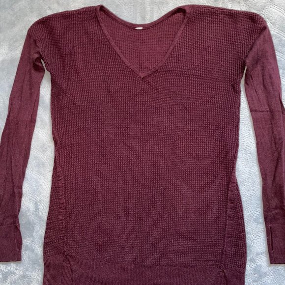 Lululemon The Sweater Life - Picture 6 of 11